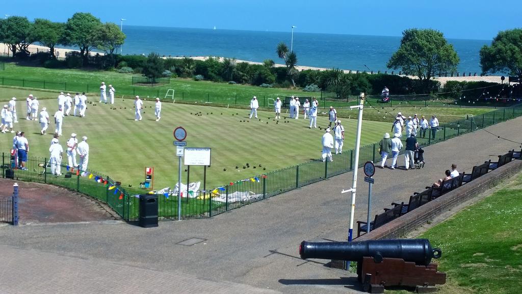 Ebor Lodge Eastbourne Eksteriør billede